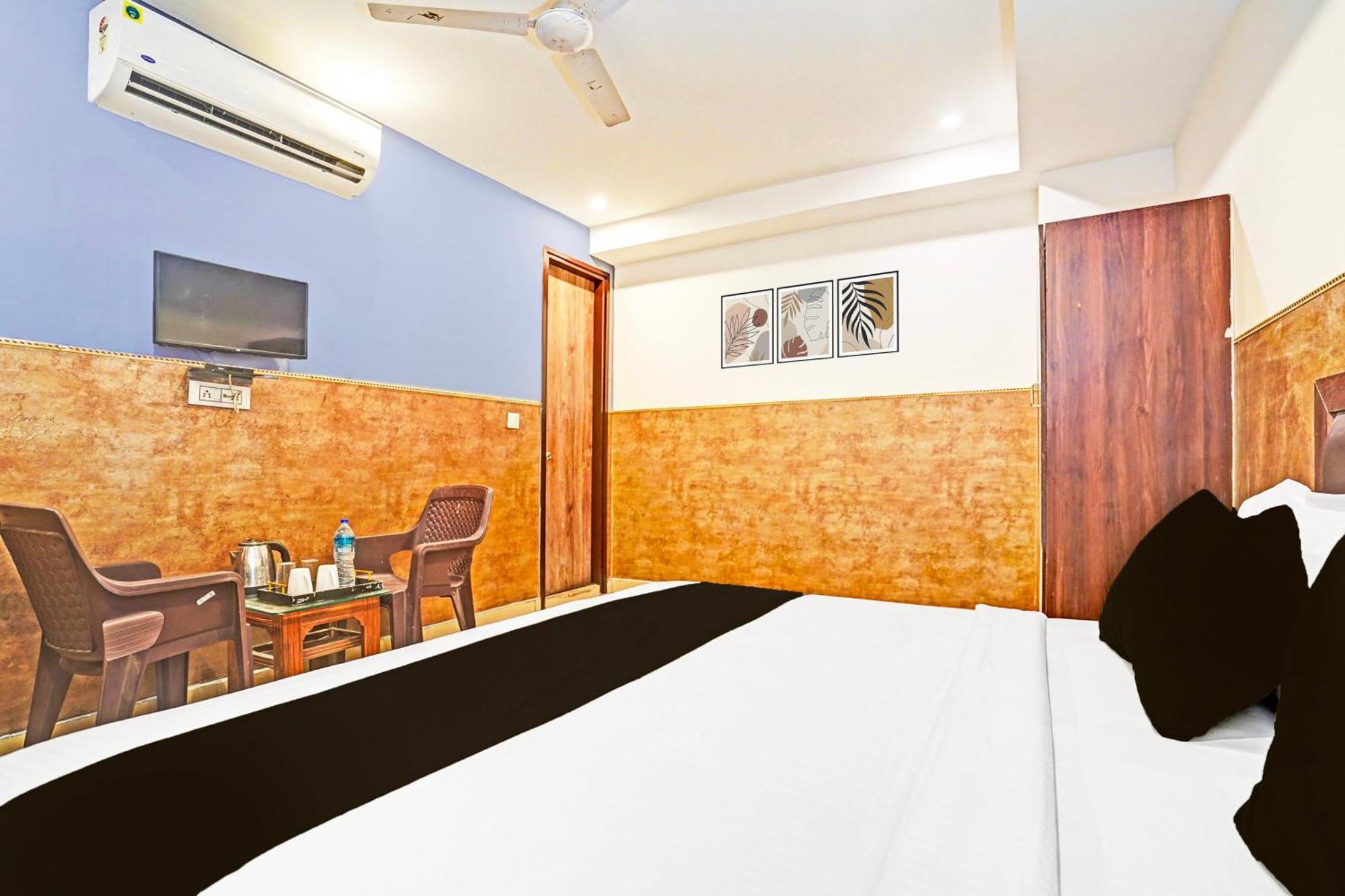 Collection O Tilak Nagar Near Pacific Mall Delhi  Extérieur photo